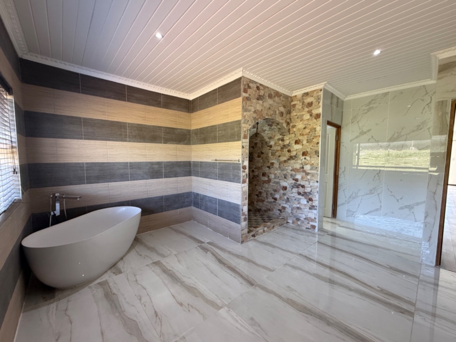 3 Bedroom Property for Sale in Royalston Residential Estate and Wildlife Reserve Eastern Cape